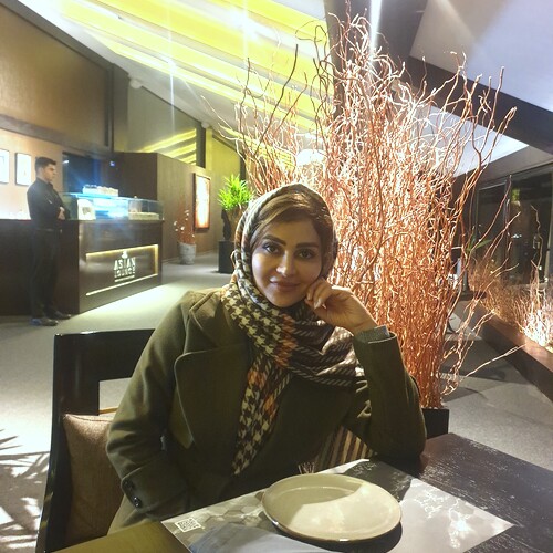 دکتر آزاده زاهدی فر