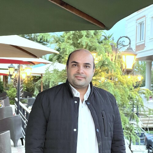 دکتر حسام عمید