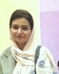 مینا کاظم زاده