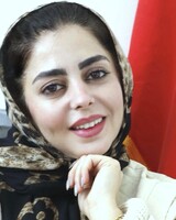 مونا اسدی