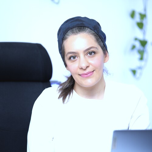 عفت شنبه زاده
