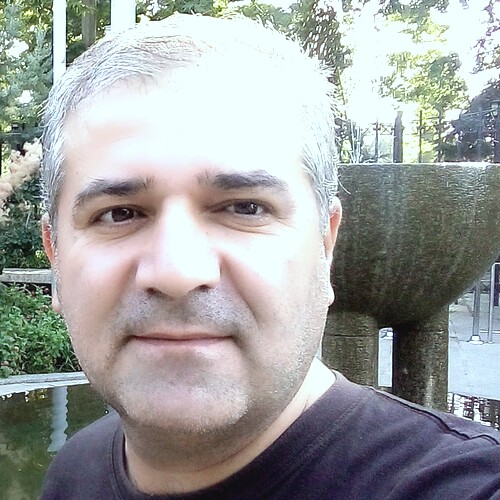 دکتر آزاد دانش دوست