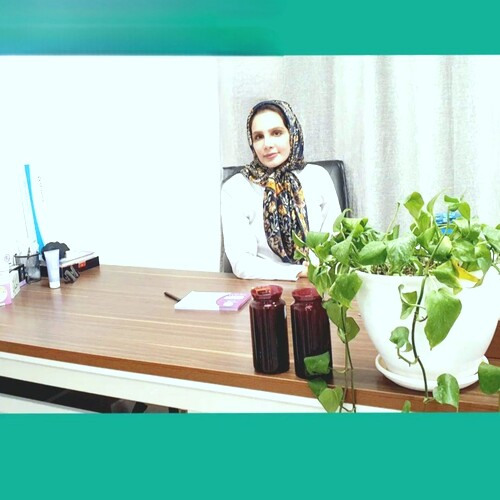 یاسمن ممبنی طاهری