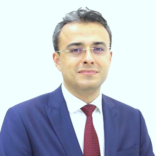 آرش فتاحی