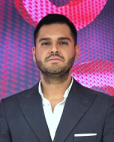 دکتر علیرضا خاکی