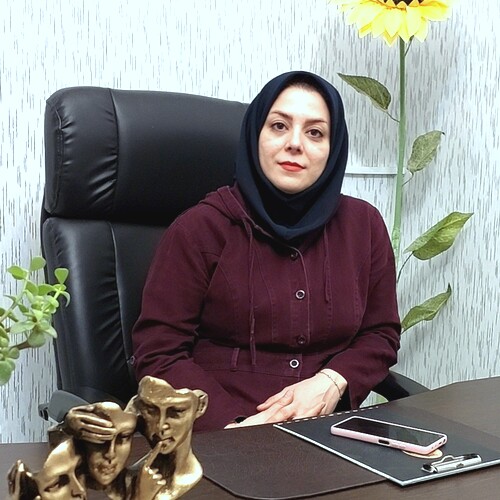 معصومه ایزدی