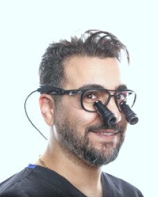 دکتر فرشاد صدر