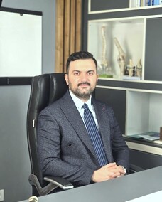 دکتر پیام قادری