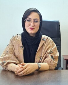 زهرا منصوری