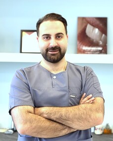 دکتر علی اکبر استبصاری
