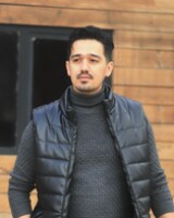  علی خداشناس