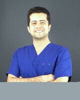 دکتر حسین چالاکی نیا