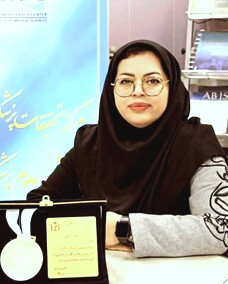 دکتر آتنا آقایی