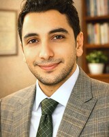 دکتر احمدرضا اقابزرگی