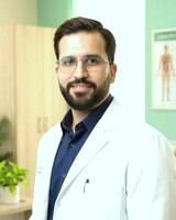  علی منهاجی