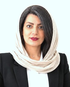 زینب اصغرپور