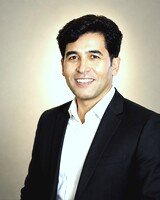 دکتر حسین زندی فر