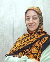زینب کیافر