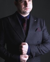 دکتر دانیال قشقایی